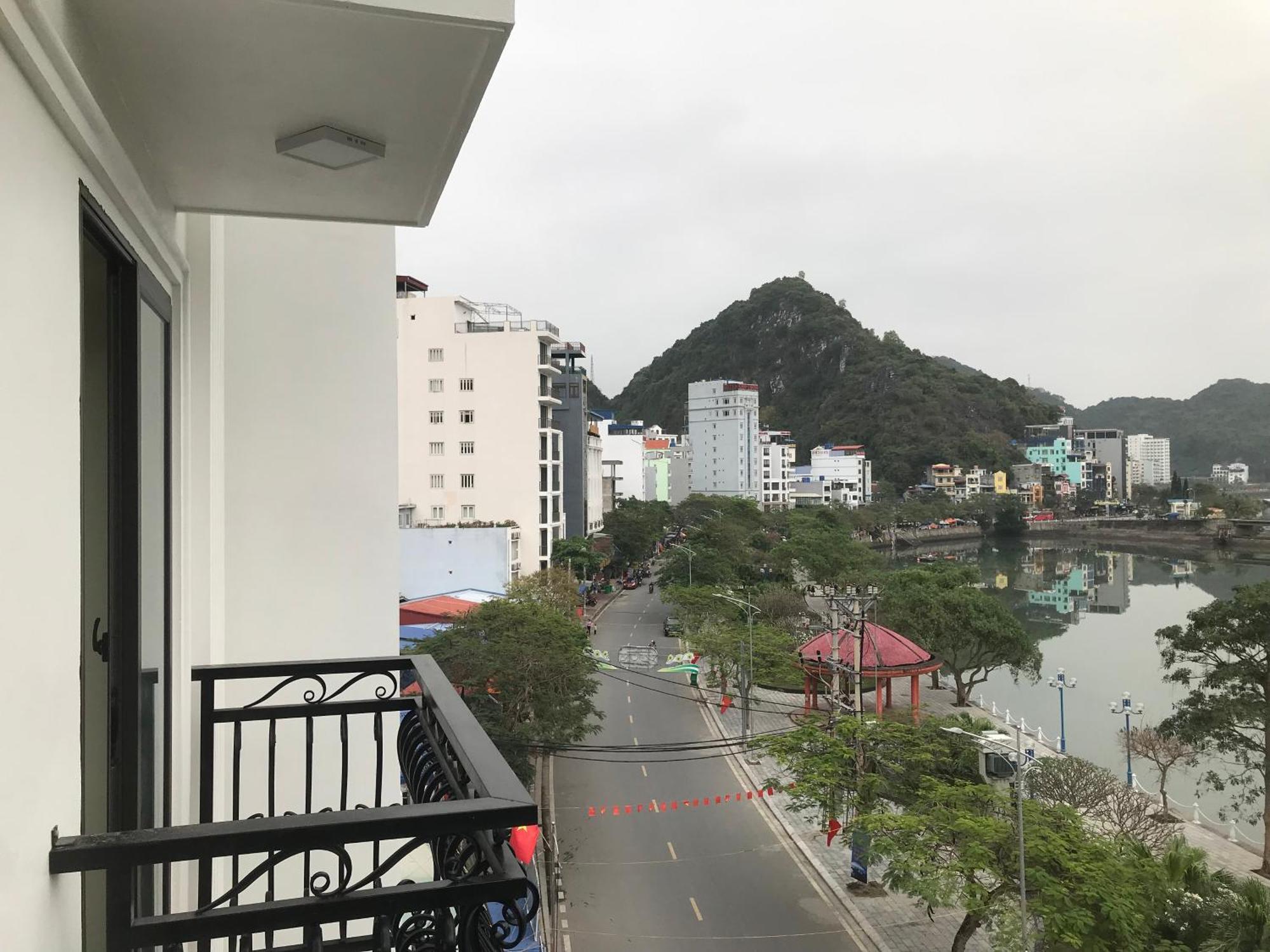 Sea Balcony Hotel Dong Khe Sau 외부 사진